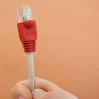 Netzwerkkabel selber machen - Knickschutz 